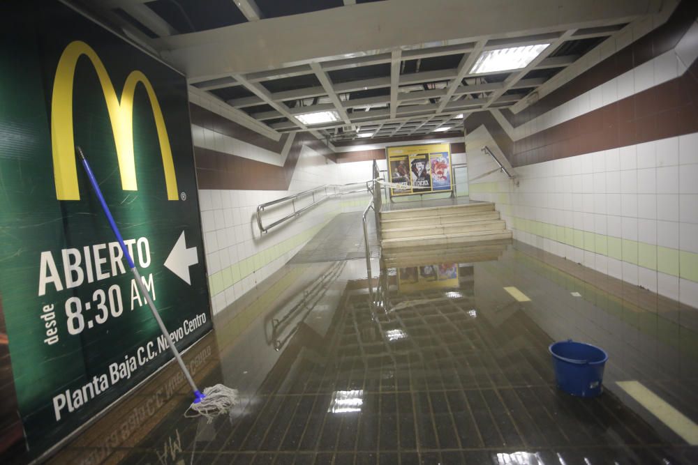 La estación de metro Turia, afectada por las lluvias