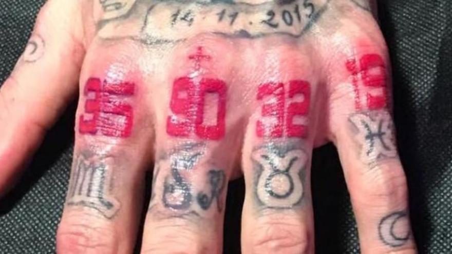 Sergio Ramos se tatúa el 90+ en la mano