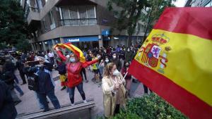 Concentración en la madrileña calle de Núñez de Balboa contra el Gobierno de Pedro Sánchez.
