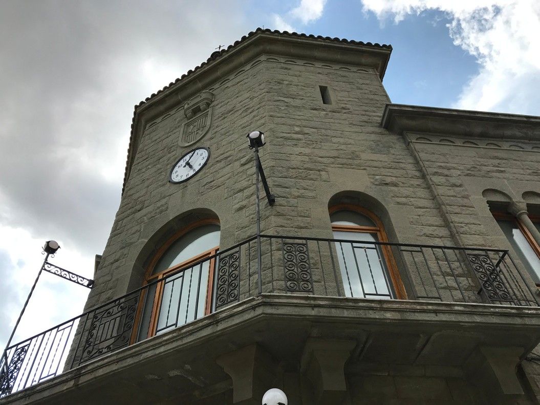 Fachada del Ayuntamiento de Parets del Vallès.