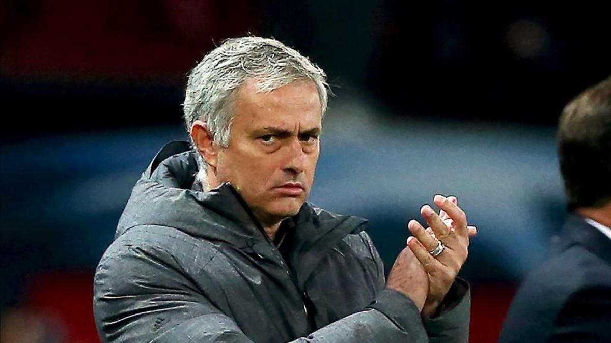 Mourinho podría dirigir el banquillo de la azzurra