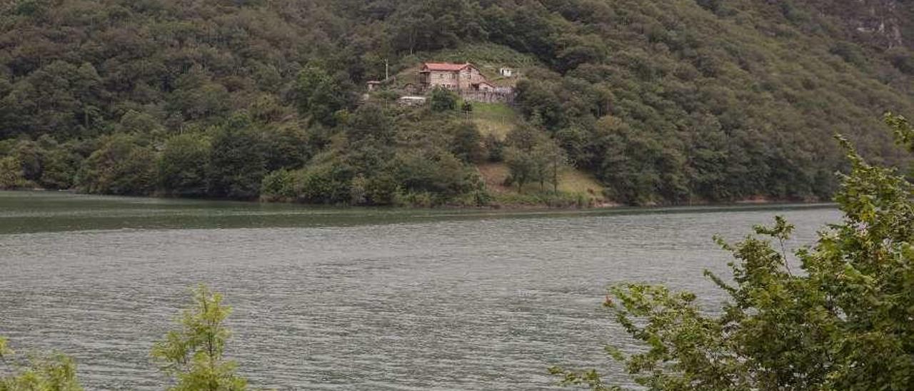 El embalse de Tanes.