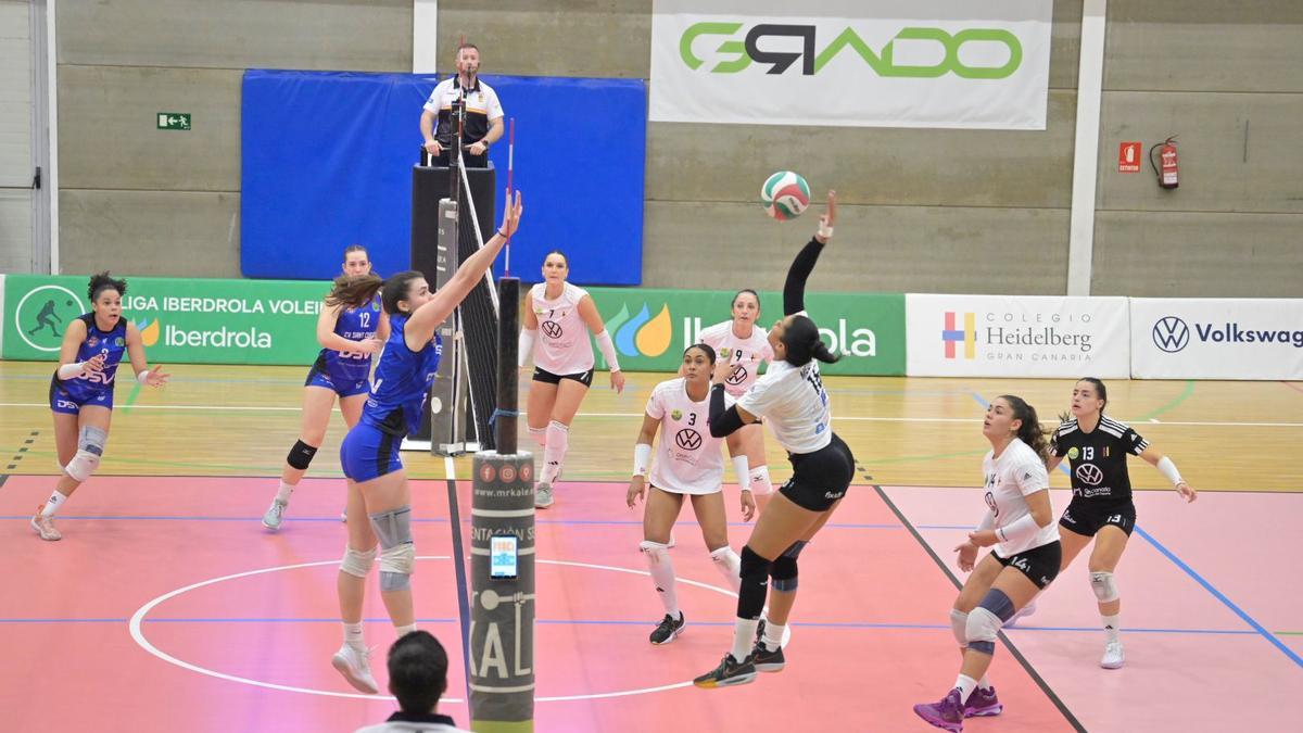 El Heidelberg Volkswagen se lleva el ensayo de la Copa de la Reina ante el CV Sant Cugat.