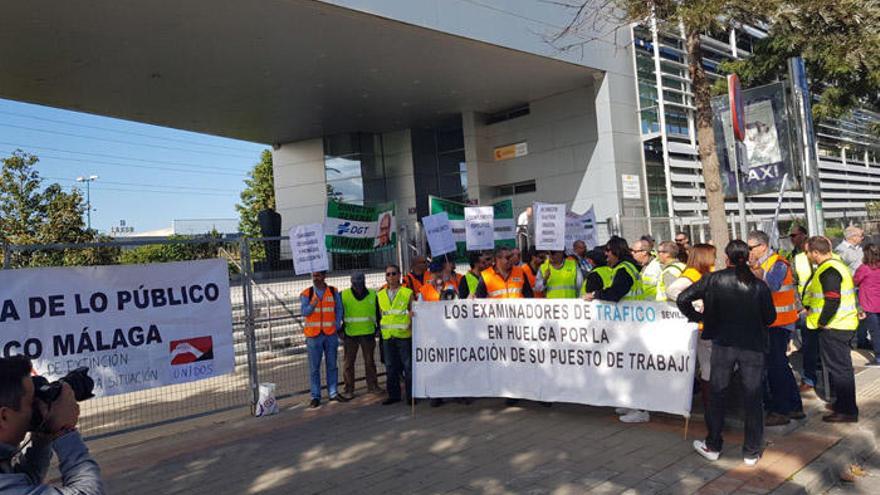 Una de las protestas de los examinadores celebradas en 2017 en Málaga.