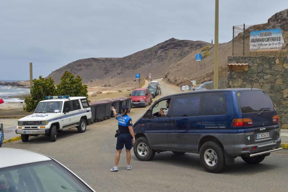 Cerrada la playa de El Confital por un vertido fecal