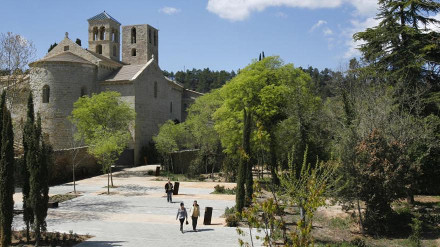 Pla general del recinte del Món Sant Benet.