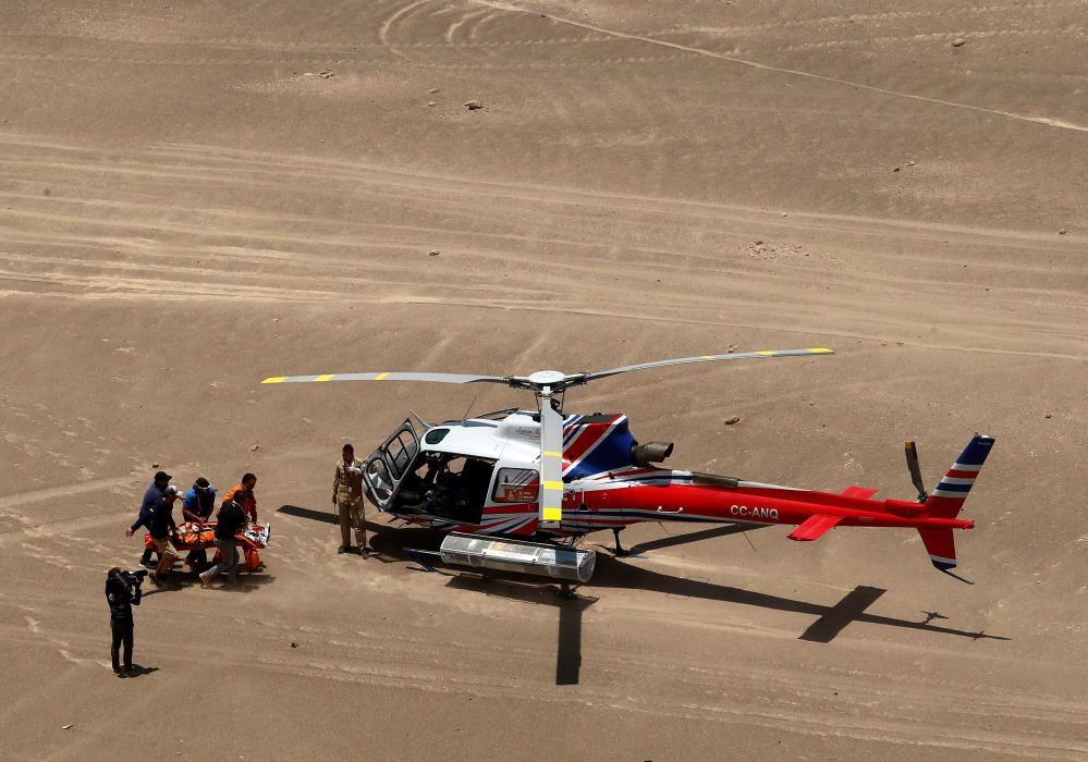 El líder del Dakar, evacuado en helicóptero