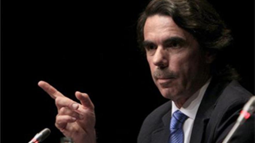 Aznar cree que &quot;siempre hay que procurar jugar con los mejores&quot;