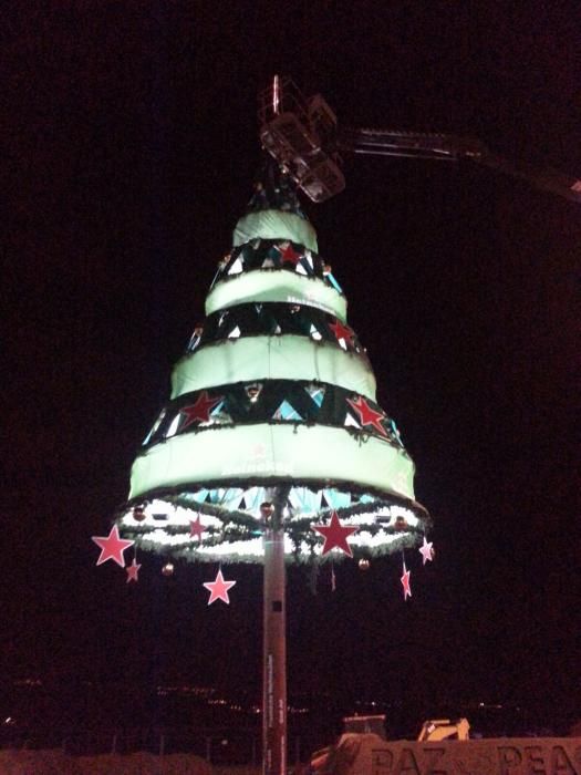 Árbol navideño de Heineken en Las Canteras