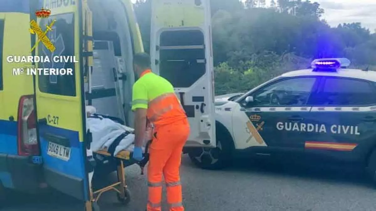 Lo pillan in fraganti robando en Salceda y se rompe varios huesos intentando huir