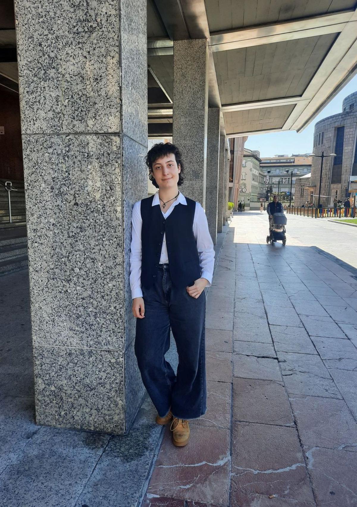 Nagore de Arquer, ayer, en la plaza del Fresno, en Oviedo. | J. L. S.