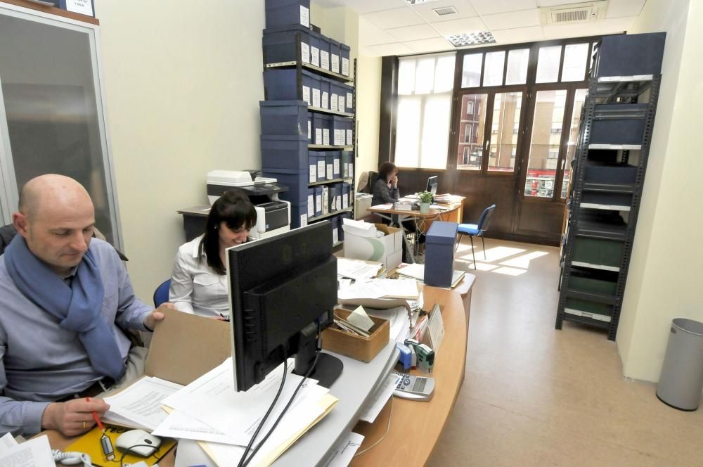 Trabajadores municipales instalados en "Casa Cuca".