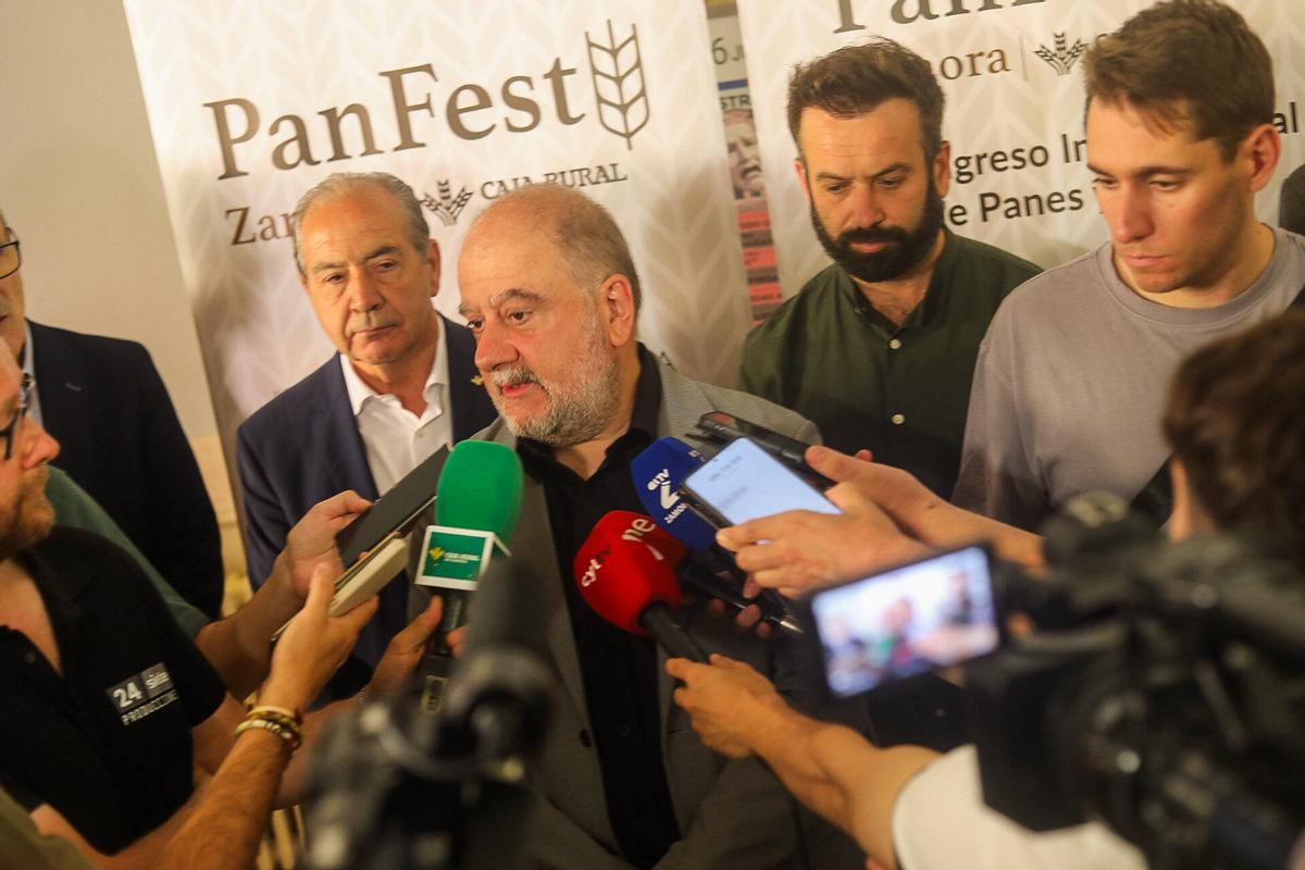 Zamora. inauguración del congreso Internacional de Panes que se celebra durante toda la mañan en el Teatro Principal