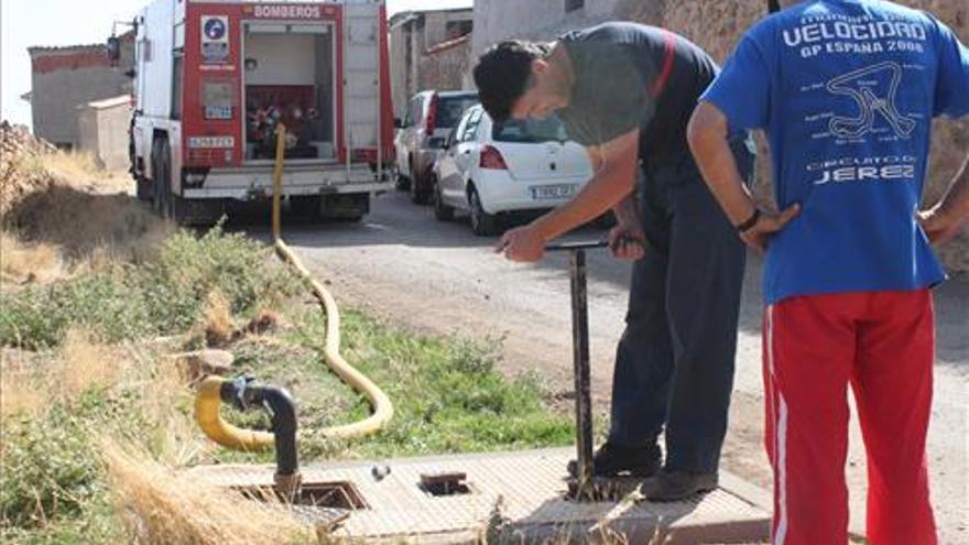 Cierre de fuentes y reducción de riegos, medidas contra la sequía en Teruel