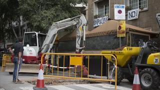 La ubicación de la escuela Entença en unos jardines del Eixample revoluciona al vecindario