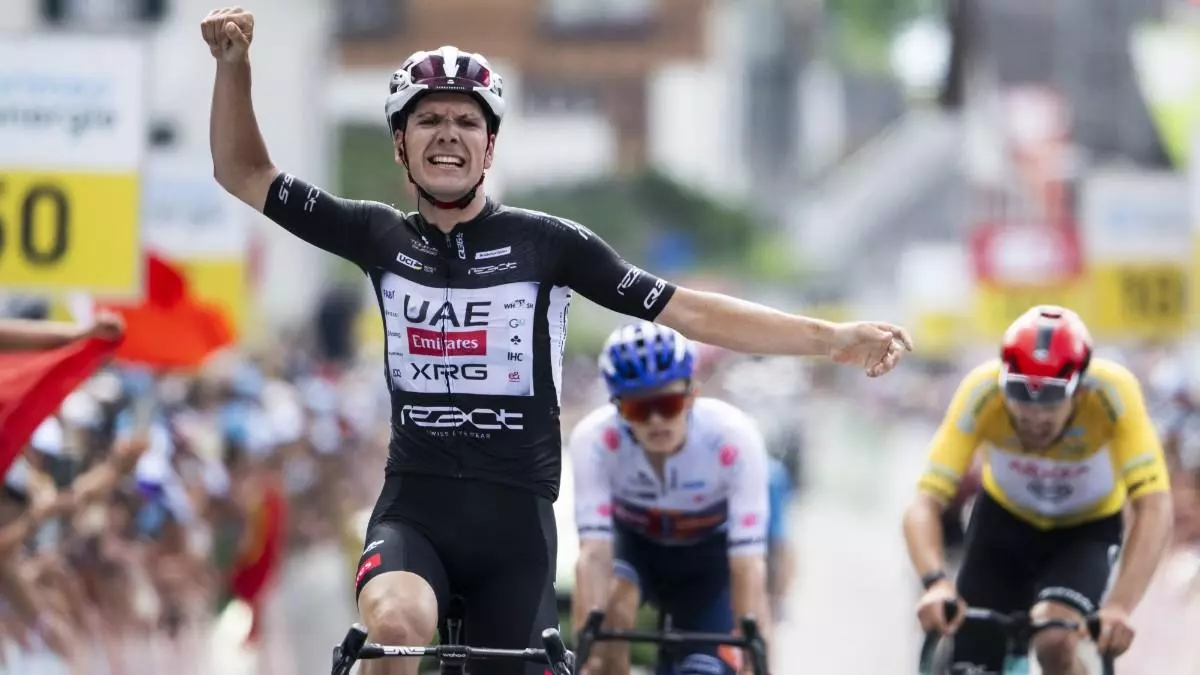 Joao Almeida gana al sprint en Suiza y sue?a con la general