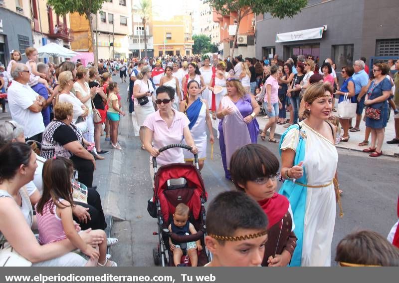 Desfile de peñas y toro