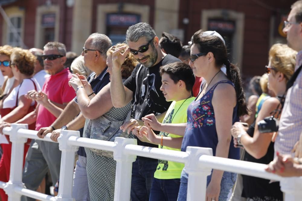 La danza prima y el Restallón en Gijón