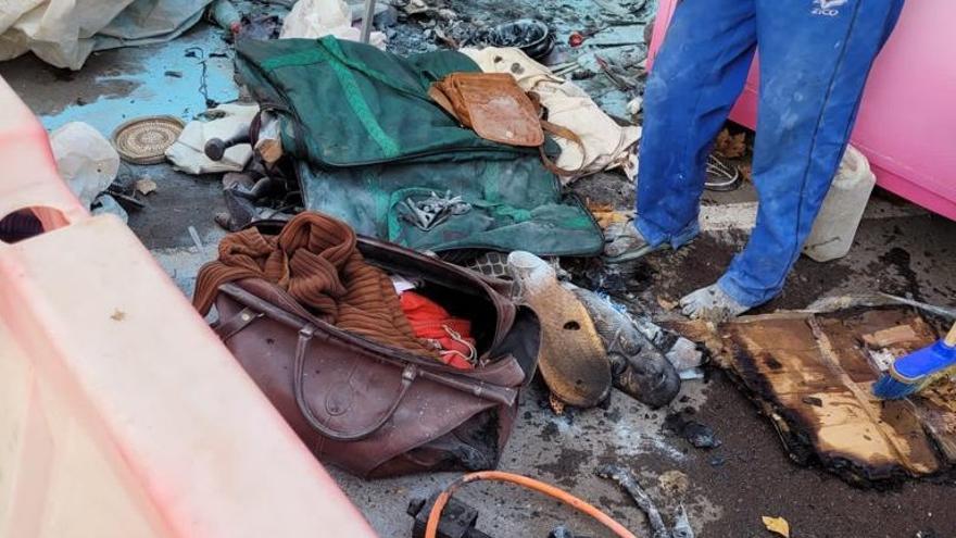 Un fallo en un camping gas causa un incendio en un stand de la Fira de Nadal de Xàtiva