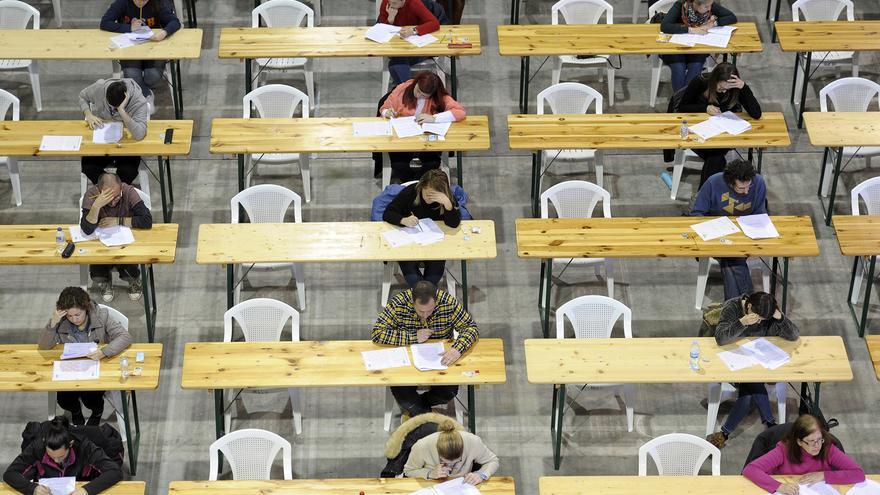 Casi 19.000 gallegos dejaron el mercado laboral a final de año para volver a estudiar