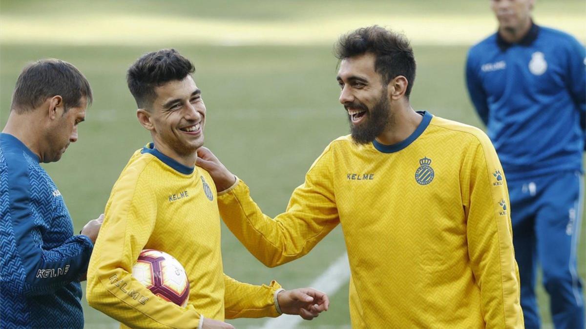 Mario Hermoso y Borja Iglesias en un entrenamiento la temporada pasada