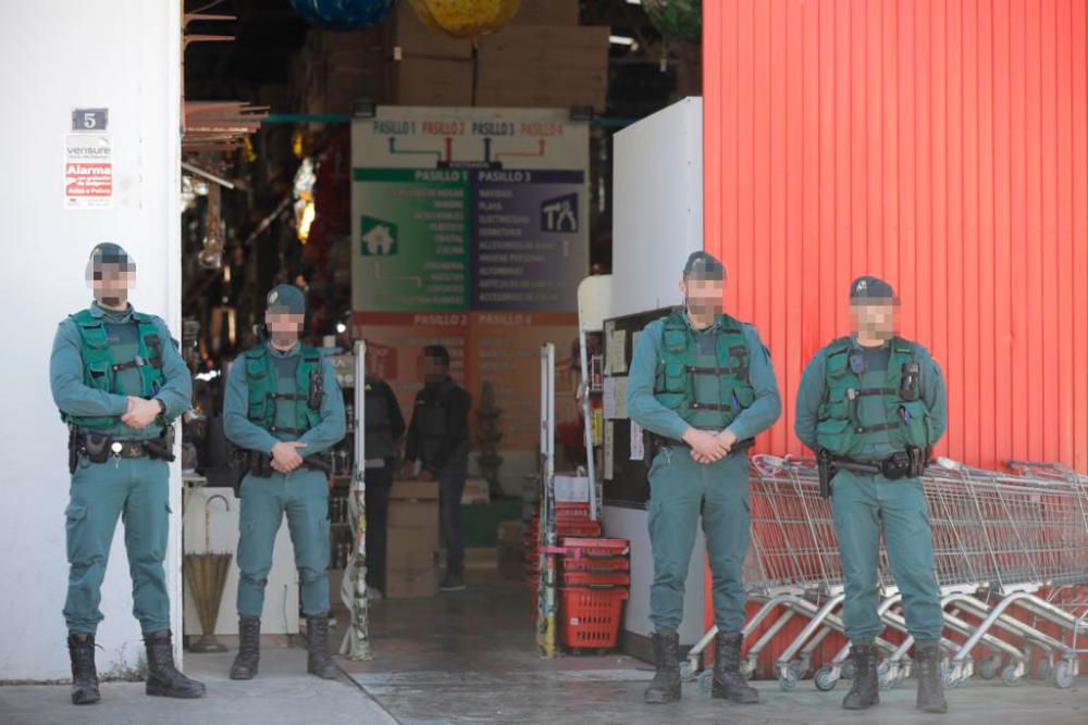 La Guardia Civil inspecciona una treintena de comercios chinos en Mallorca