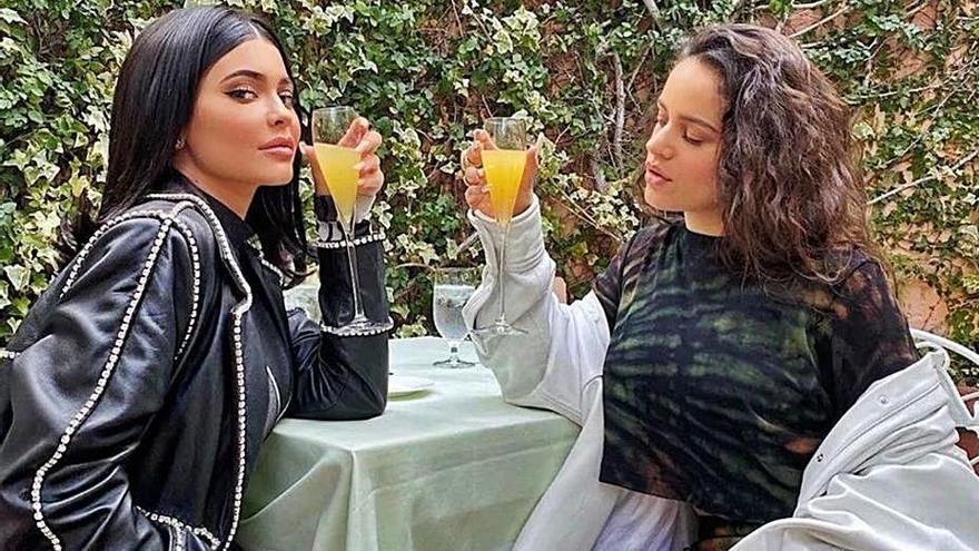 Kylie Jenner y Rosalía, cuando eran amigas.   | // INSTAGRAM