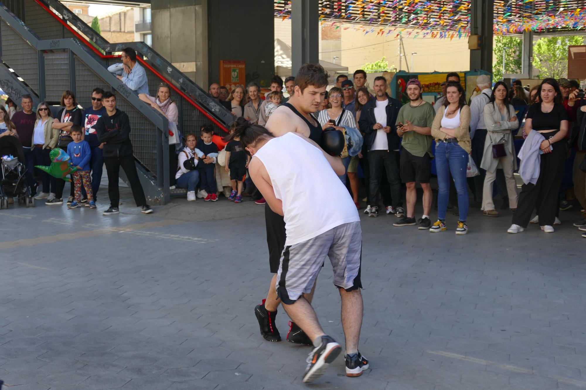 A Mossegades porta 'El Combat' al centre de Figueres