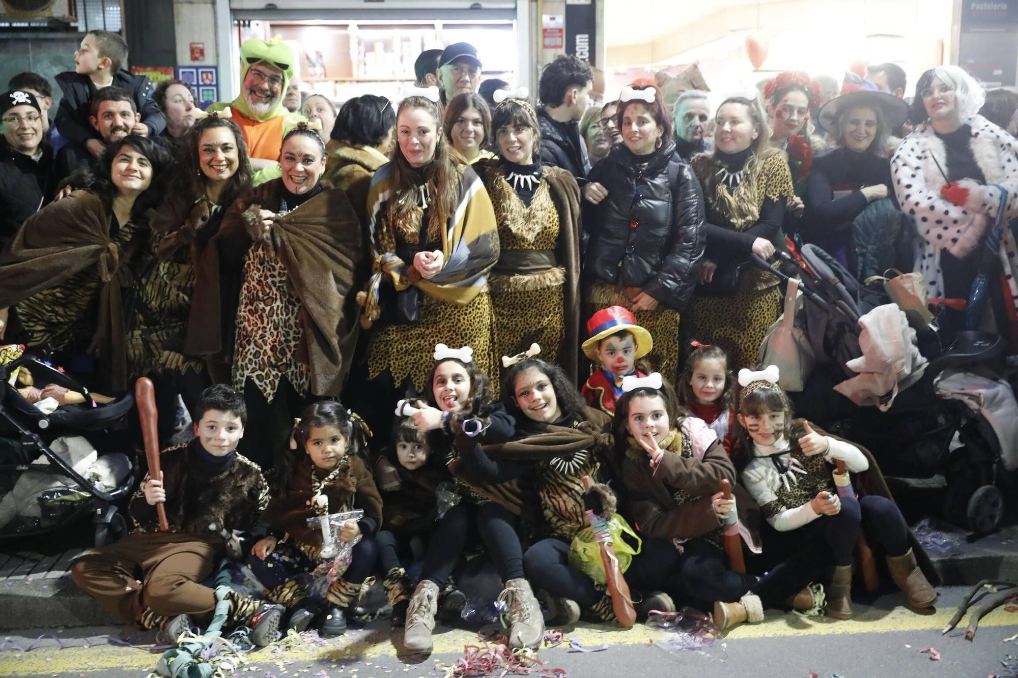 Así fue el multitudinario desfile del Antroxu de Gijón (en imágenes)