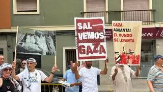 Més de 300 persones es concentren a Carcaixent per a reclamar “la fi del genocidi” a Gaza
