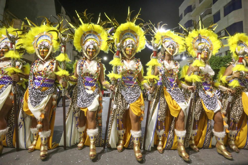 Las comparsas Benimerines y Sarracenos cierran los desfiles de Moros y Cristianos y dan paso hoy a la procesión de San Roque y la Despedida del Santo