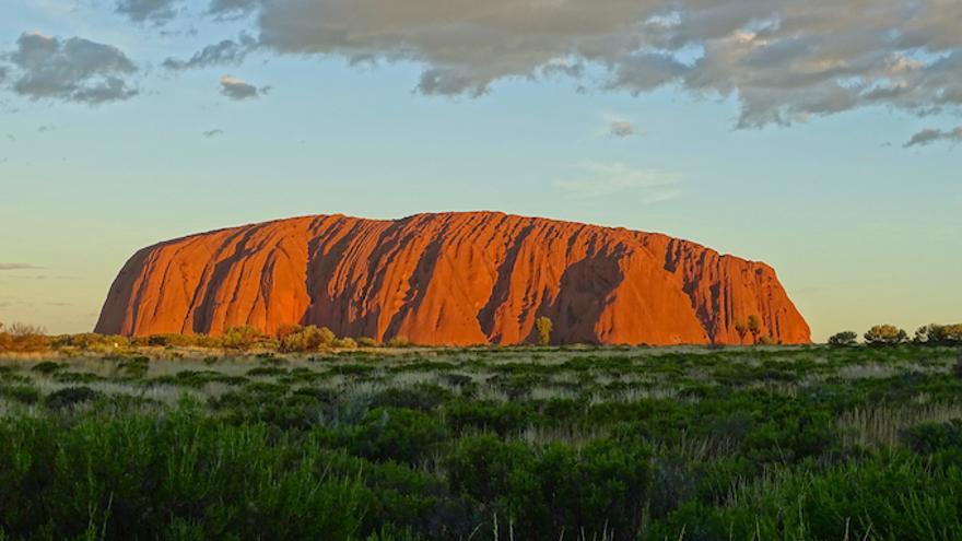 Monte Uluru, uno de los iconos más conocidos de Australia.