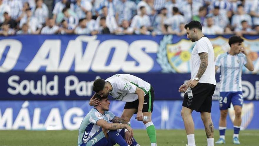 El Málaga CF confirma la lesión de Diego Murillo en el tobillo derecho
