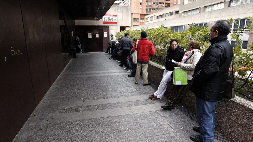 España alcanza un hito histórico de empleo: más de 22 millones de ocupados y la menor tasa de paro desde 2008