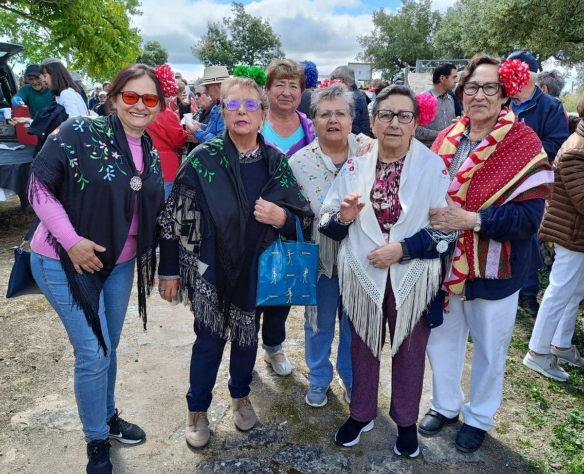 Fermoselle a los pies del Cristo del Pino 