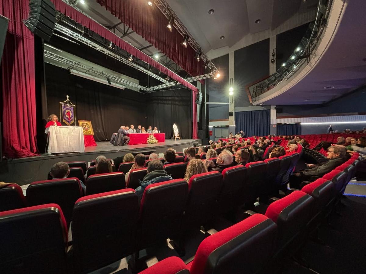 Presentación del cartel.