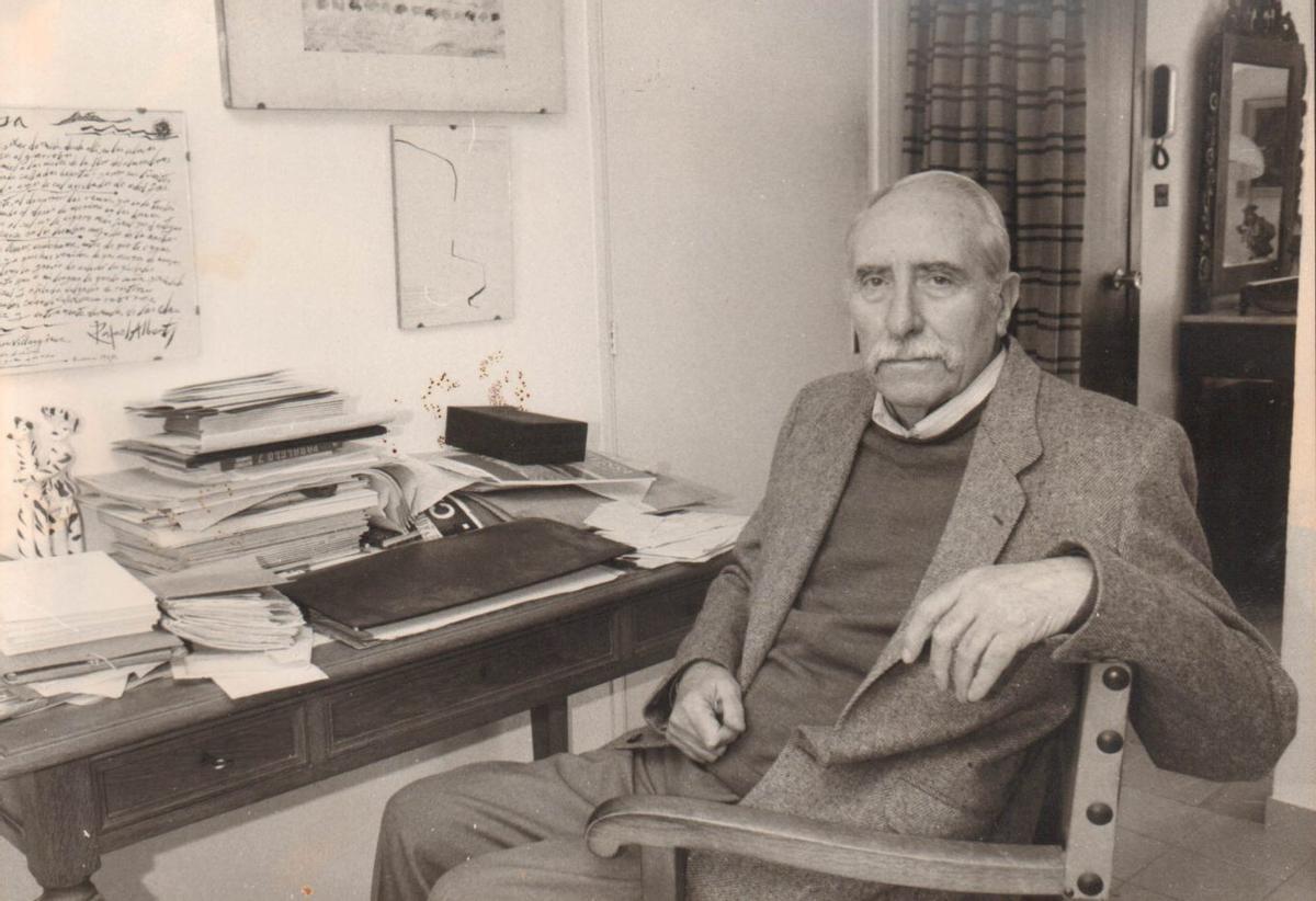 ‘L’any en estampes’, amb altres obres de Villangómez. | Juan A. Riera