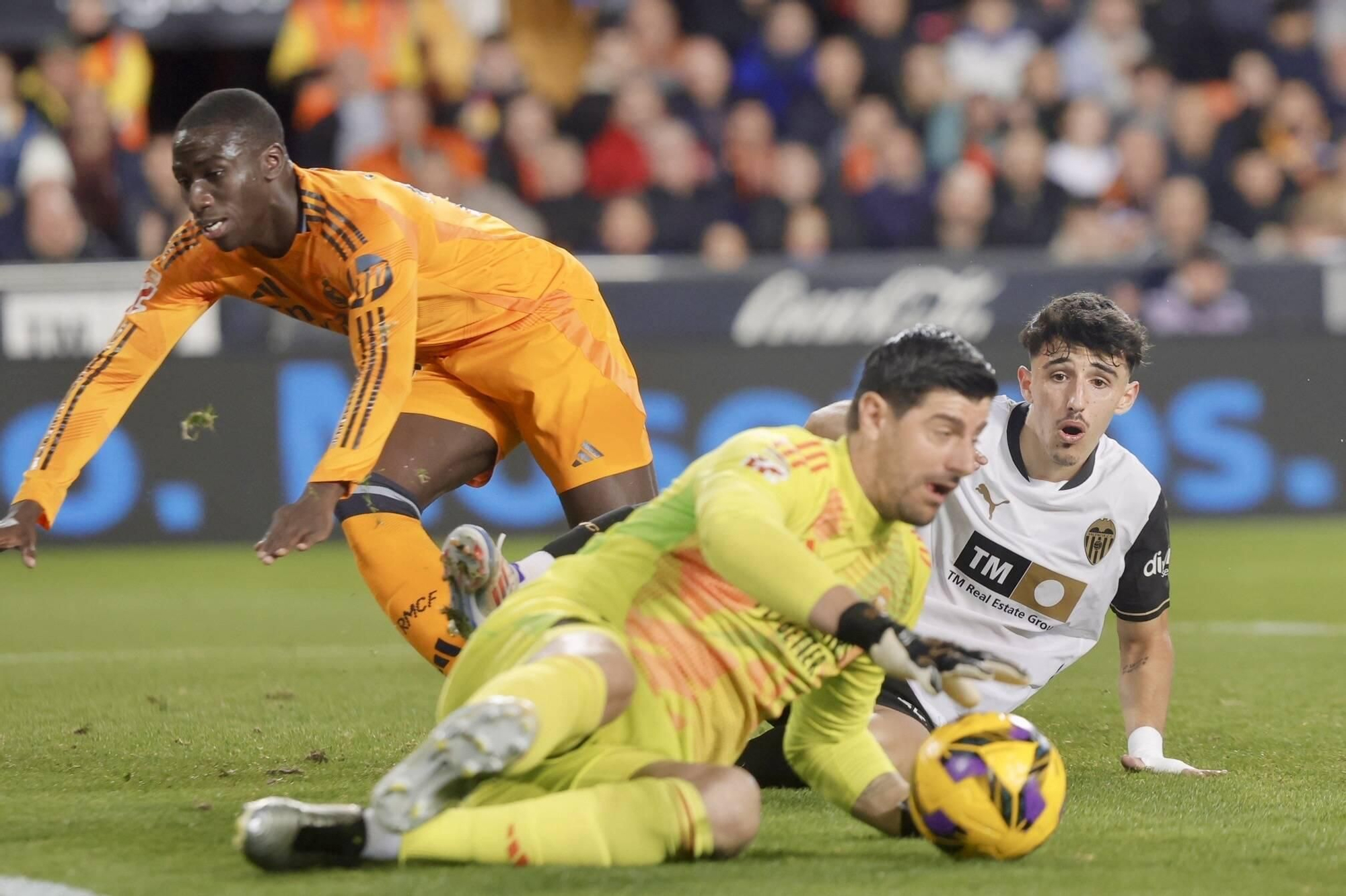Las mejores fotos del partido entre el Valencia y el Real Madrid