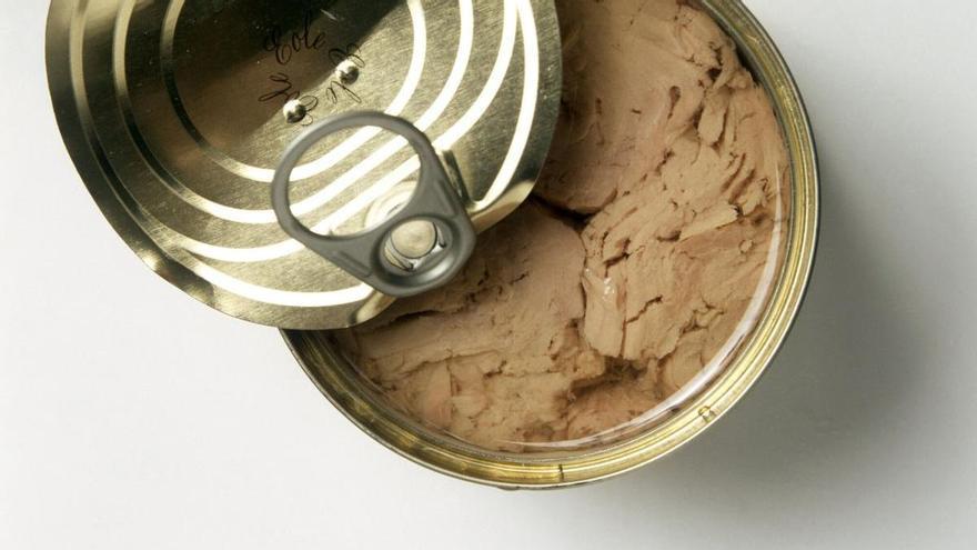 El consumo masivo de latas de atún salva a los españoles de suspender la asignatura del pescado