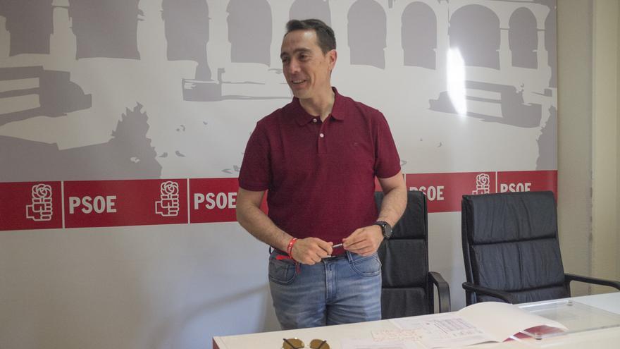 PSOE e IU piden a Asensio que se pronuncie sobre el reconocimiento a Luciano Huerga