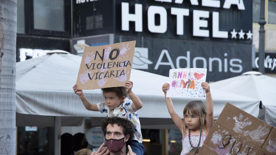 La jueza investiga si el bebé de Lanzarote murió tras sufrir un zarandeo por parte de su padre