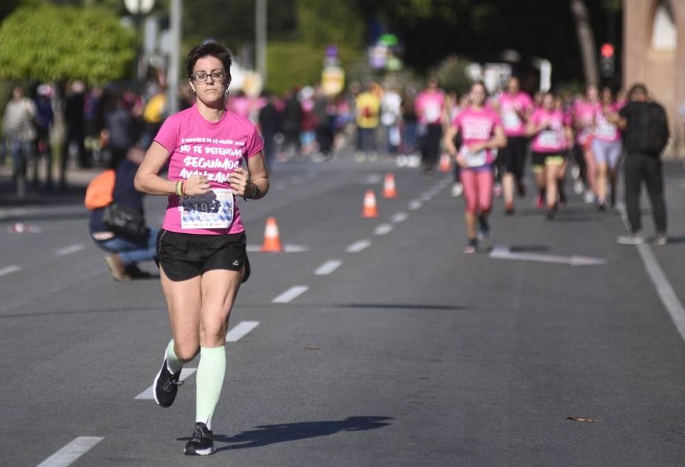 Ambiente en la V Carrera de la Mujer de Murcia