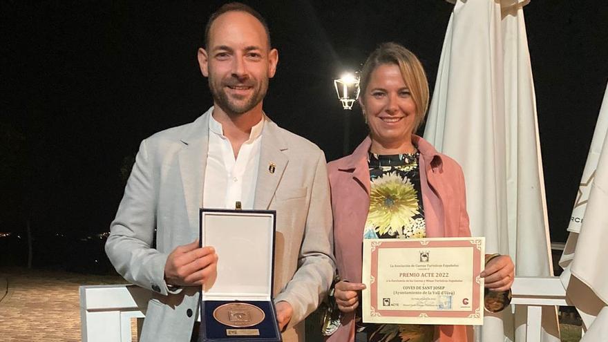 Les Coves de Sant Josep han recibido el premio a la excelencia turística en el VIII Congreso Cuevatur celebrado en Pulpí (Almería).