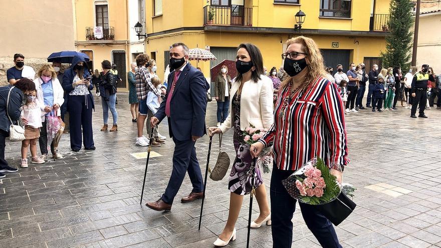 Vive en imágenes la ofrenda de flores a la Mare de Déu del Roser en Almassora