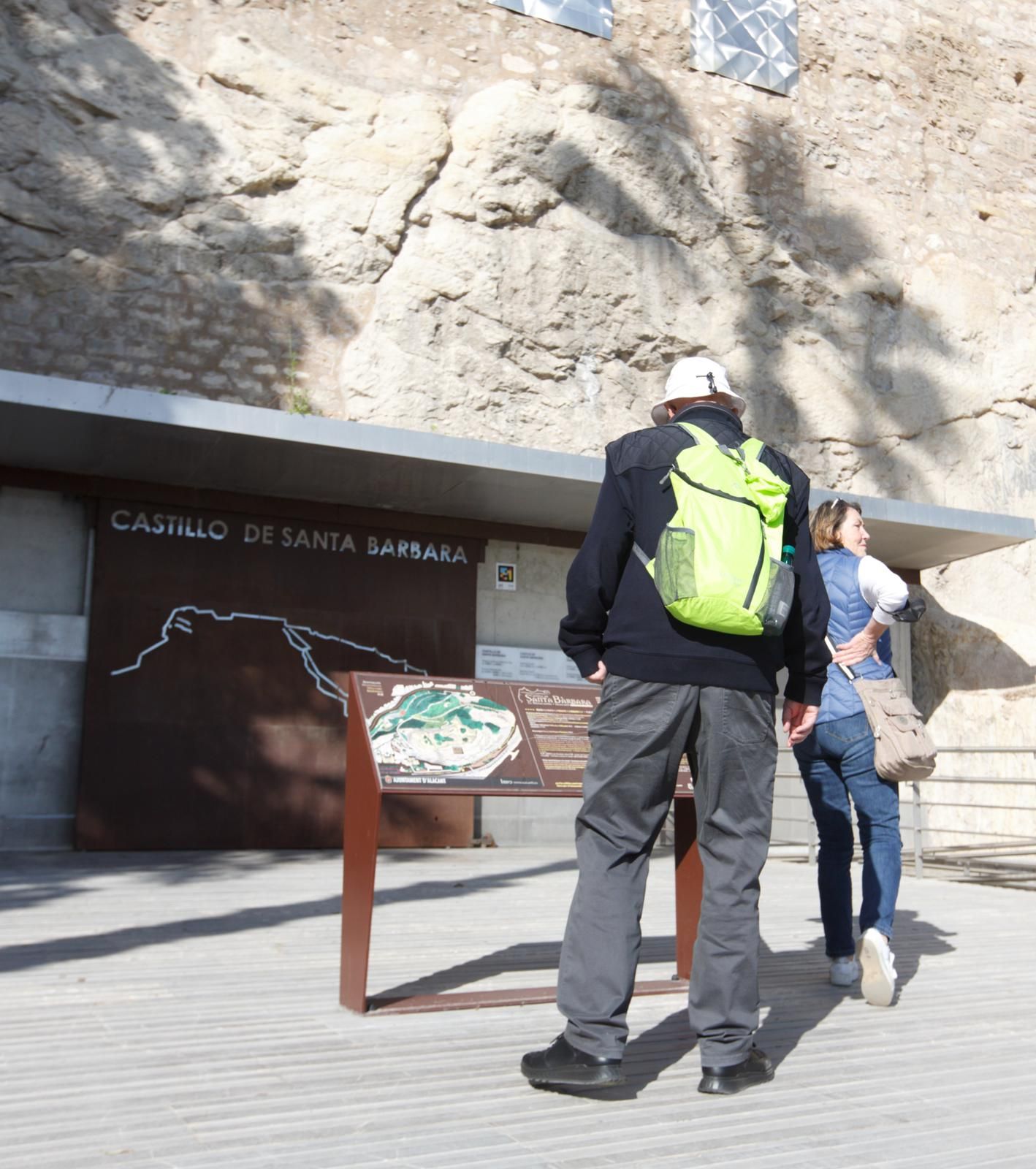 El ascensor del castillo de Santa Bárbara, otra vez fuera de servicio