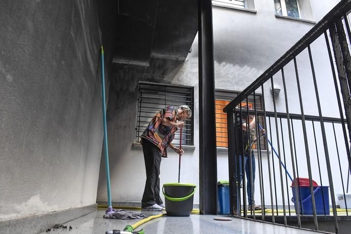 LAS PALMAS DE GRAN CANARIA.  BARRIO DE EL POLVORIN. LAS PALMAS DE GRAN CANARIA. Reportaje vivienda pasto de un incendio este fin de semana en el Barrio de El Polvorin.  | 25/03/2019 | Fotógrafo: Juan Carlos Castro