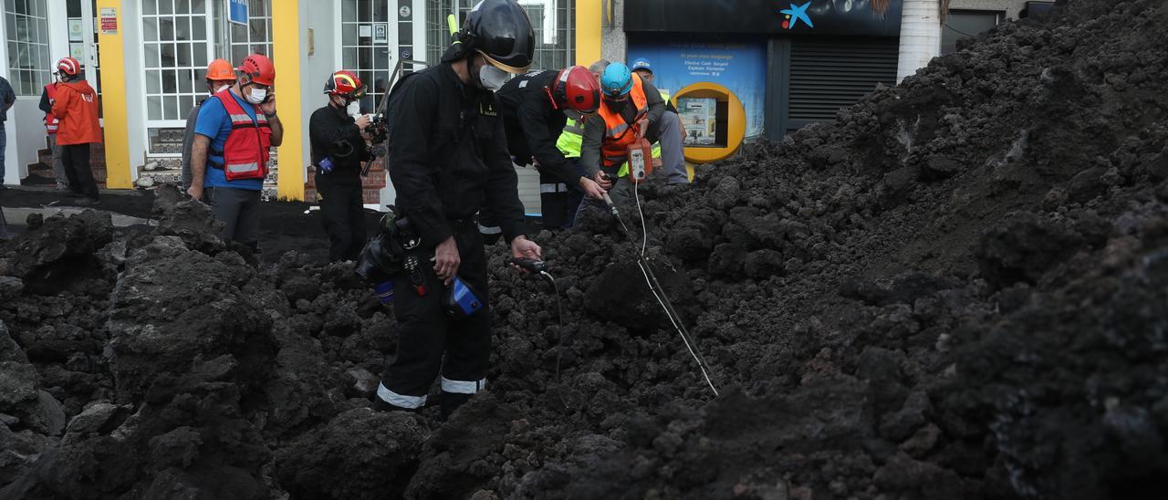 Prueba en La Laguna para la retirada de lava del volcán de La Palma