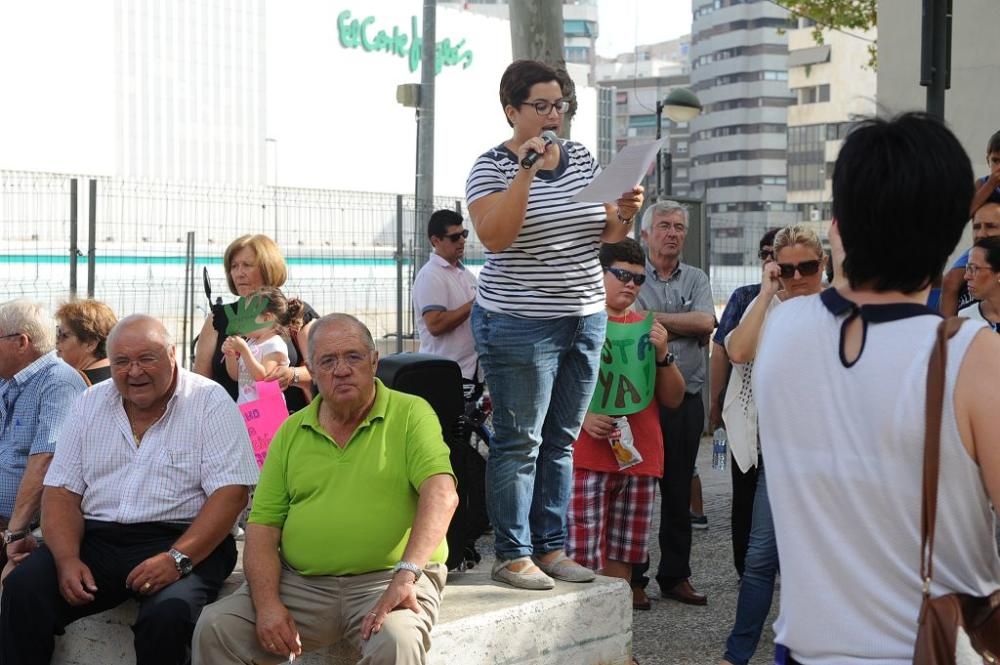 Manifestación de los padres de La Aljorra