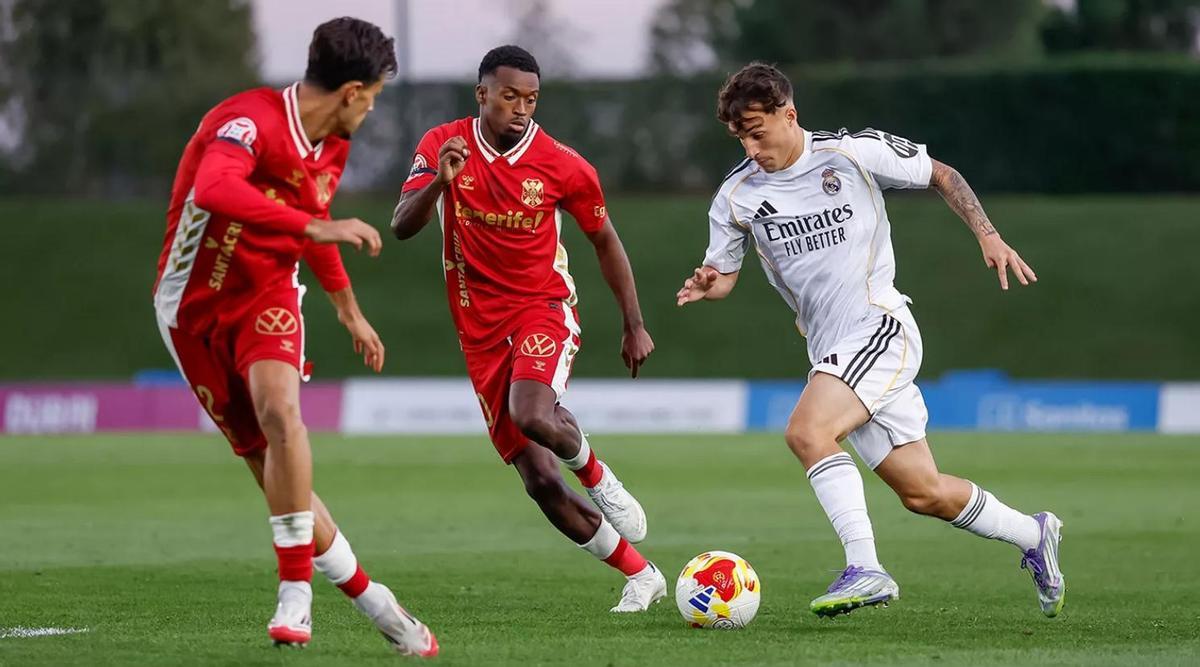 Lance del Real Madrid Castilla - Tenerife, disputado este pasado fin de semana.
