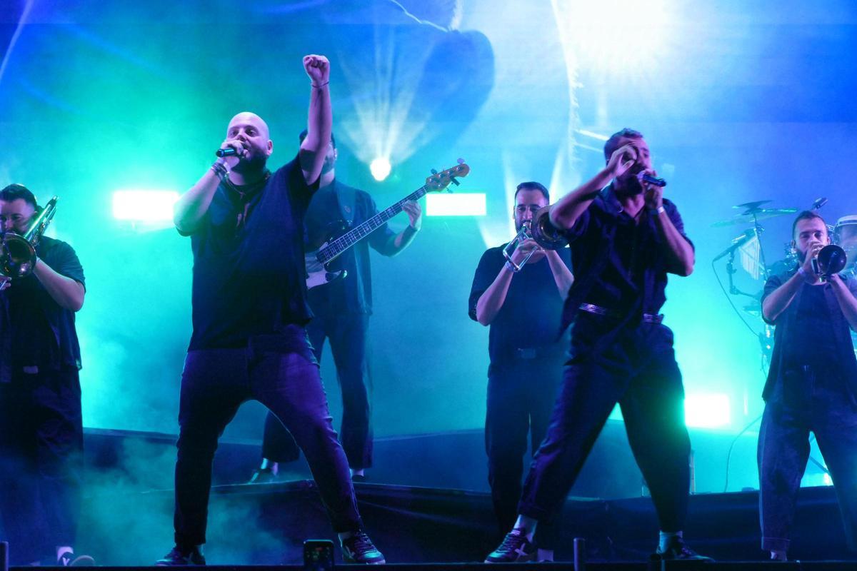 EN IMATGES | Figueres acomiada La Fúmiga en el seu últim concert gratuït a Catalunya EN IMATGES | Figueres acomiada La Fúmiga en el seu últim concert gratuït a Catalunya